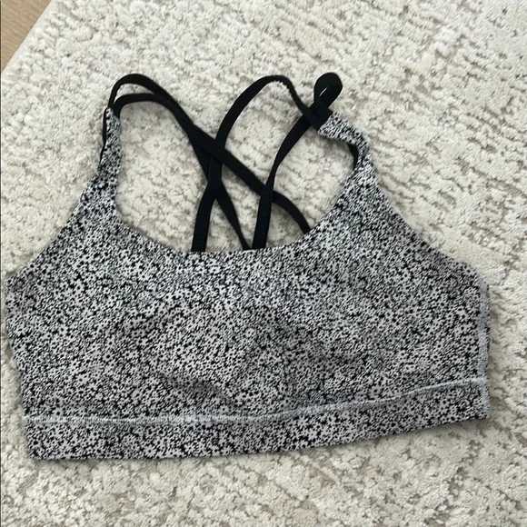 lululemon athletica Black and White Sports Bra Intimates - Picture 6 of 12